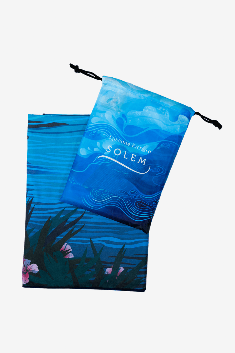 serviette-de-plage-microfibre-solem-pochette-lysanne - Serviette de plage Toujours plus haut! | Lysanne Richard | XL - Solem
